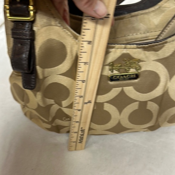 Coach Maggie Optic Khaki canvas shoulder bag Purse! - Picture 15 of 16